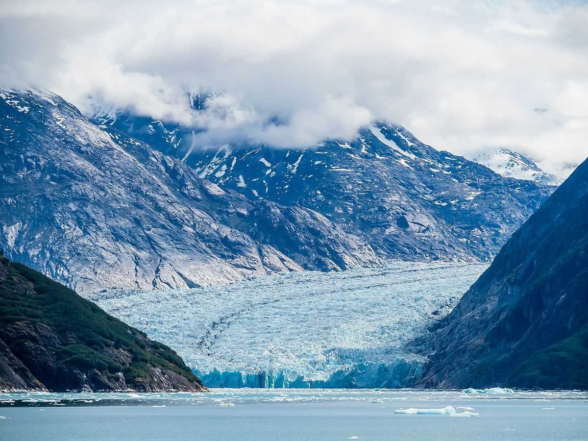 Dawes Glacier, Endicott Arm | 5-17-2019 | National Geographic Venture ...